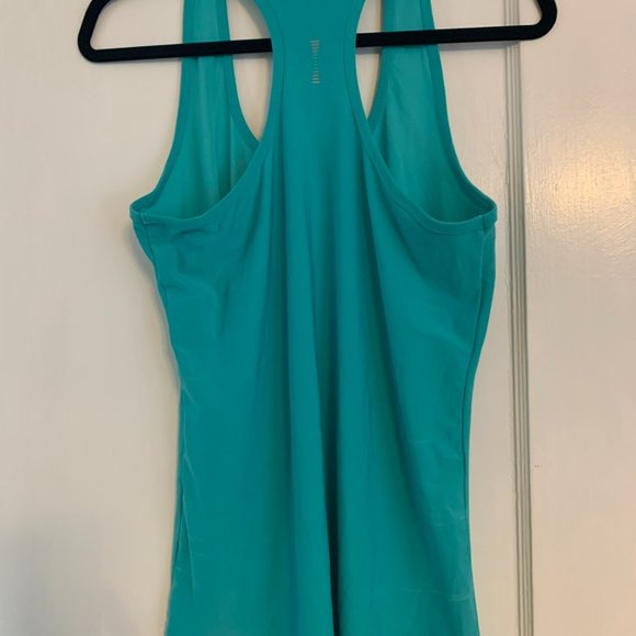 Workout Top - Picture 3 of 4